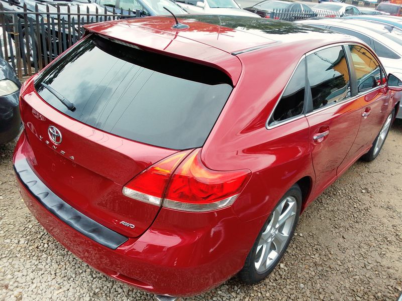 Thumbnail 7 of 2010 Toyota Venza
